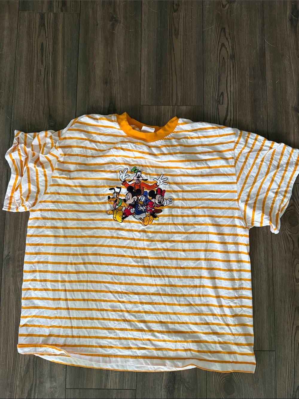Vintage Mickey and Friends tshirt xxl